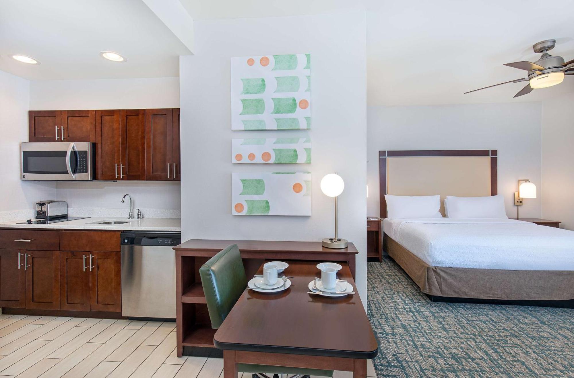โฮมวูด สวีท บาย ฮิลตัน แอตแลนตา/เพอริมิเตอร์ เซ็นเตอร์ Hotel แซนดีสปริงส์ ภายนอก รูปภาพ