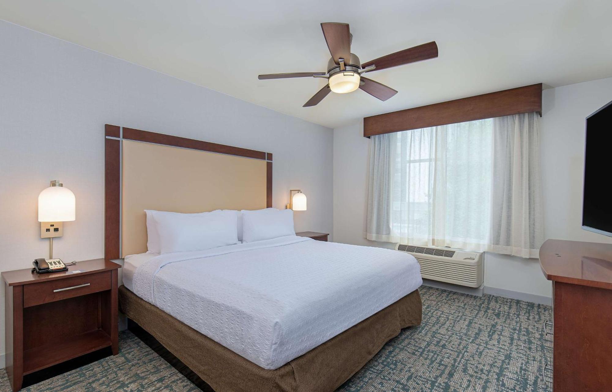 โฮมวูด สวีท บาย ฮิลตัน แอตแลนตา/เพอริมิเตอร์ เซ็นเตอร์ Hotel แซนดีสปริงส์ ภายนอก รูปภาพ