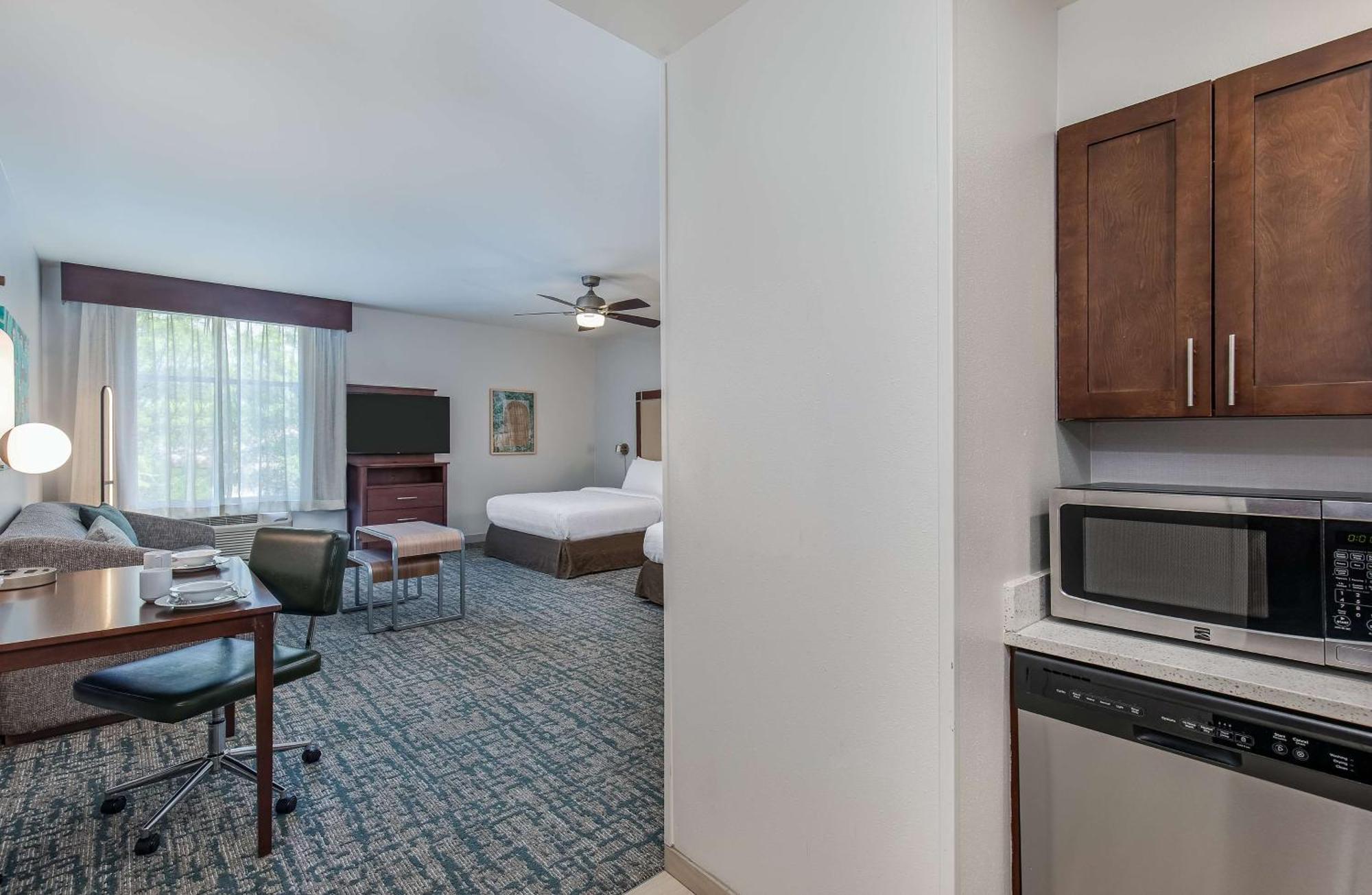 โฮมวูด สวีท บาย ฮิลตัน แอตแลนตา/เพอริมิเตอร์ เซ็นเตอร์ Hotel แซนดีสปริงส์ ภายนอก รูปภาพ